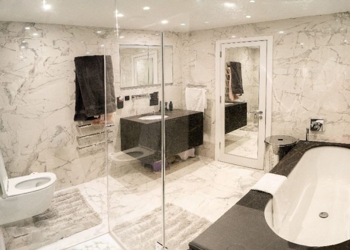 8. Bathroom (Large), Bathroom (Shower and bath)
