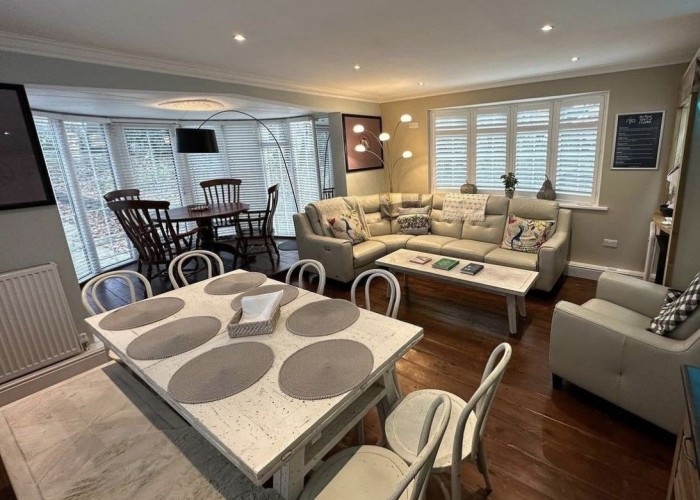 2. Livingroom