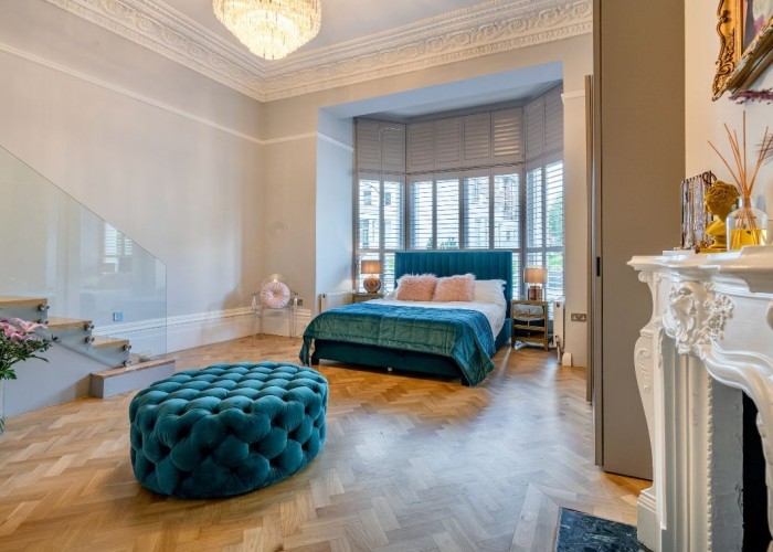 4. Fireplace, Bedroom (Master/En-Suite)