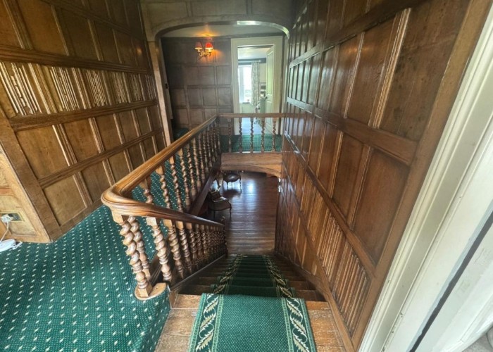 22. Stairway / Staircase, Landing