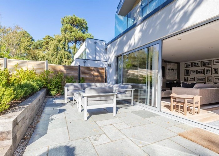 13. Patio / Veranda, Bi-Fold Doors