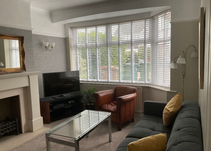 2. Livingroom, Fireplace