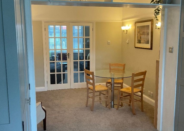 5. Diningroom