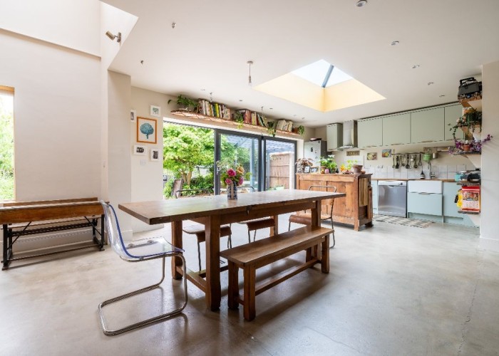 10. Kitchen With Table