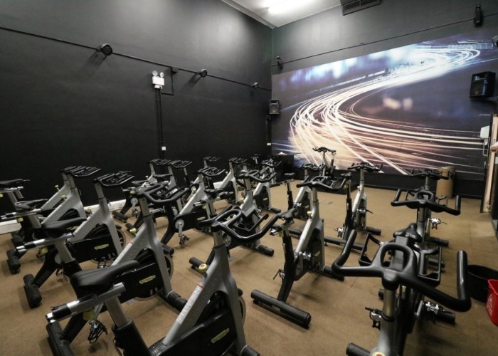 39. cardio gym for filming