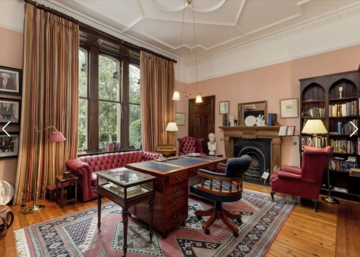 16. Home Office / Study, Fireplace