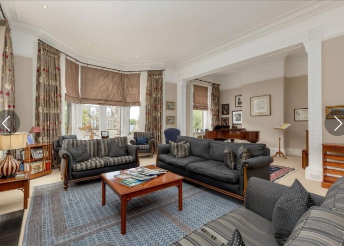 17. Livingroom