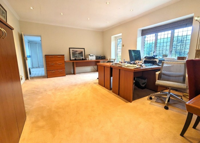 22. Home Office / Study