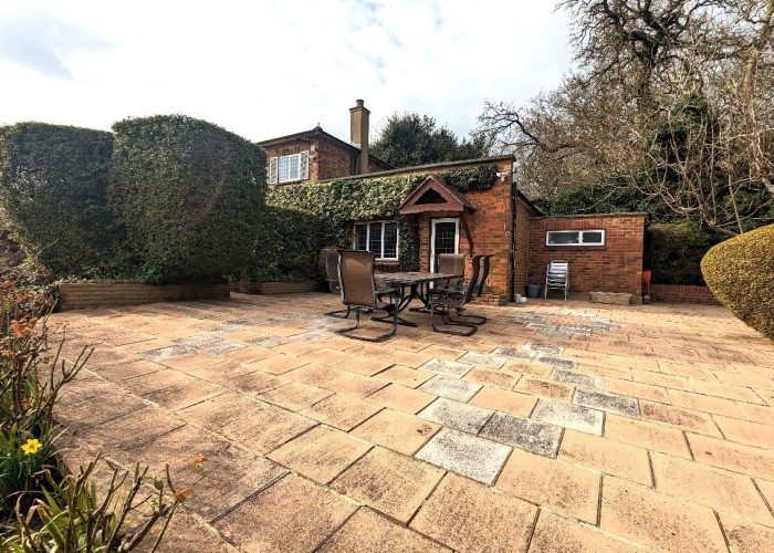 43. Patio / Veranda