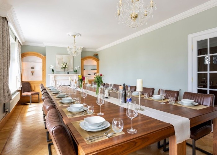 9. Diningroom