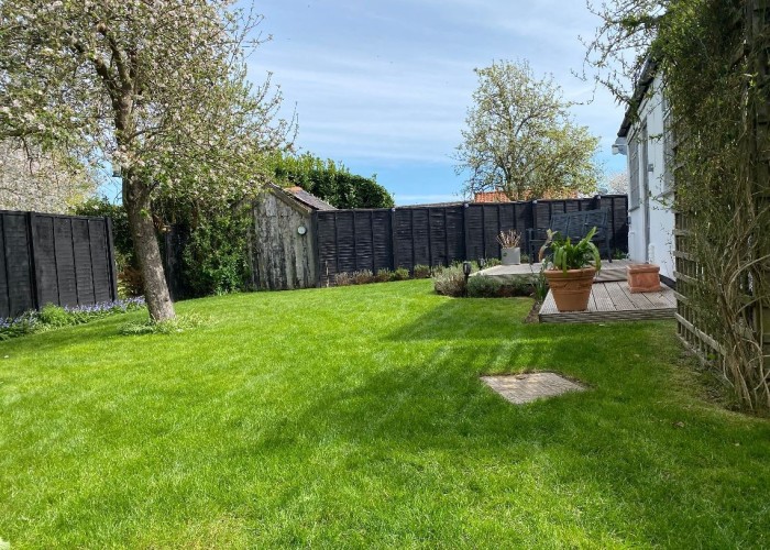 29. Garden (Rear, Large)