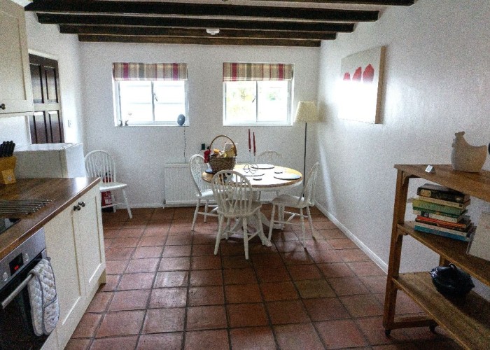 11. Kitchen With Table