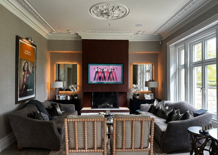 10. Livingroom, Fireplace