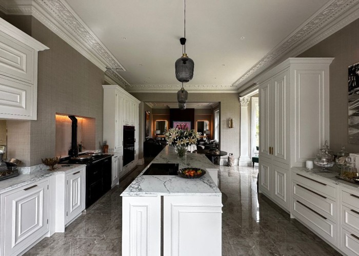 7. Kitchen