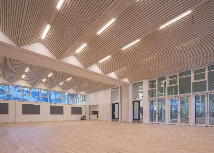 9. Hall, Sports Courts / Hall