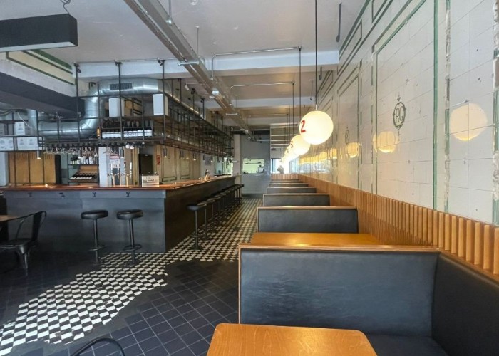 1. Restaurant, Coronavirus-Friendly