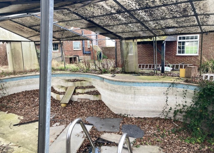 11. Swimming-pool, Derelict