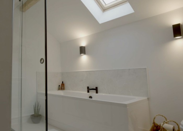 22. Bathroom (Shower and bath)