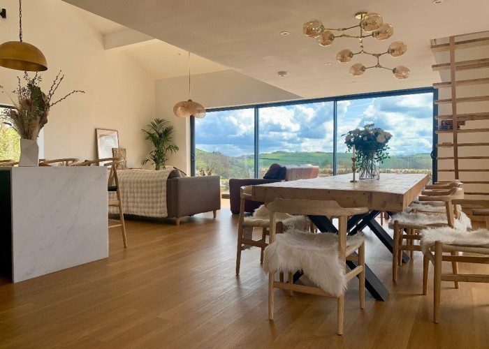 8. Diningroom, Kitchen With Table, Open-plan