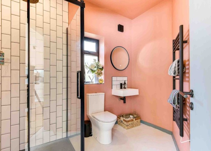 17. Bathroom