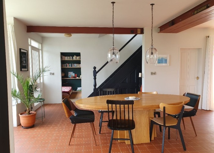 5. Diningroom