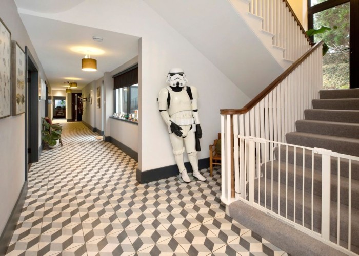 19. Hallway