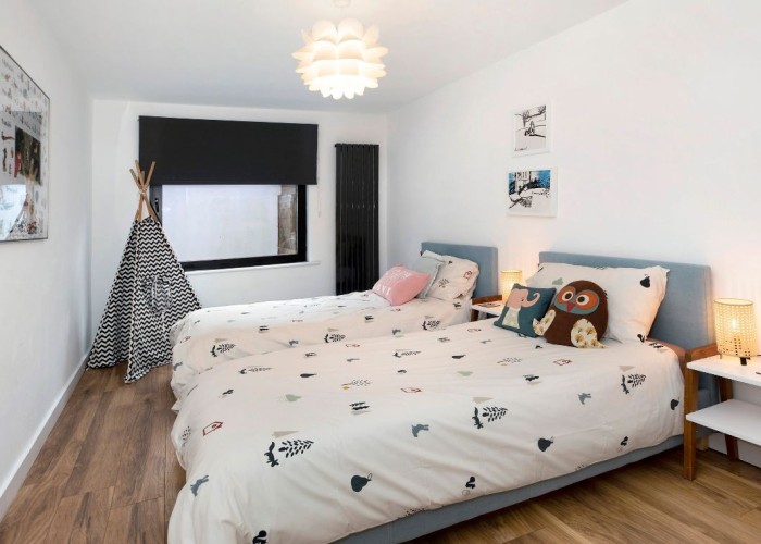 38. Bedroom (Childrens), Bedroom (Twin Beds)