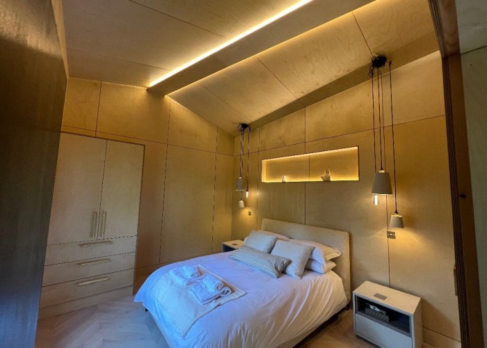18. Bedroom (Double)