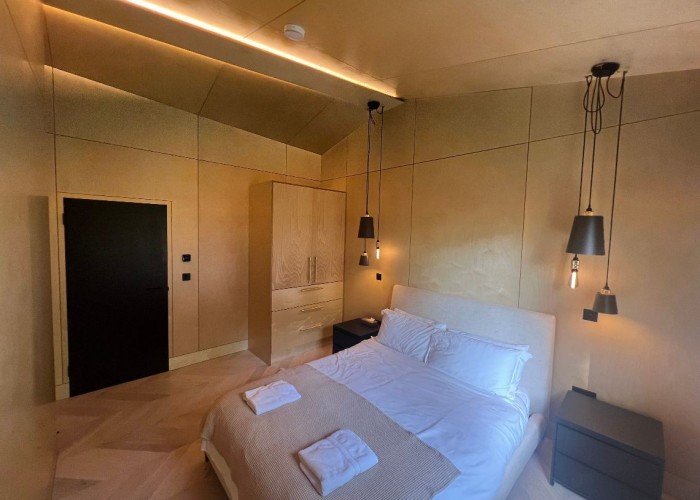 33. Bedroom (Double)
