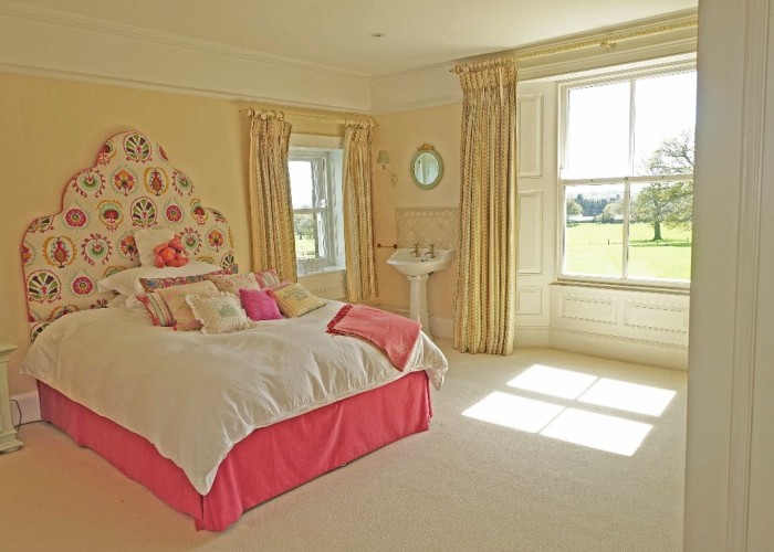 24. Bedroom (Double)