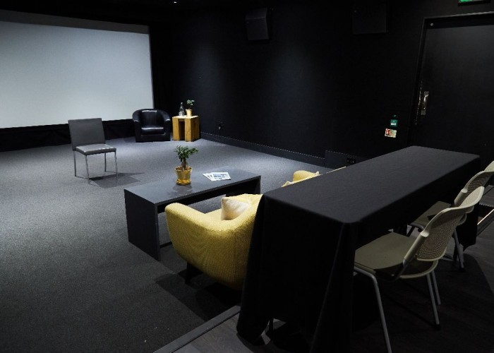 1. Studio, Coronavirus-Friendly