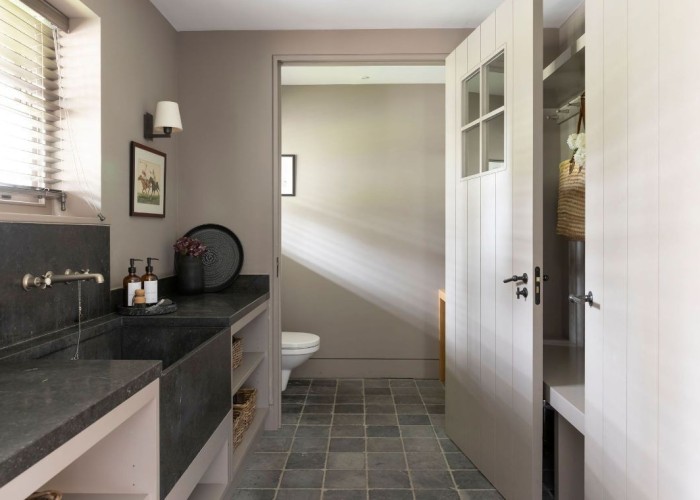 17. Utility Room