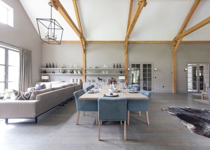 19. Livingroom, Diningroom