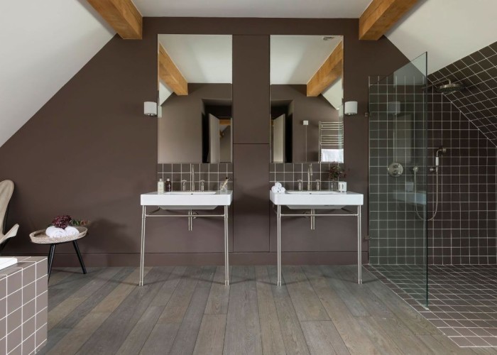 37. Bathroom (Large), Bathroom (Double Bath), Bathroom (2 sinks), Bathroom (Shower and bath)
