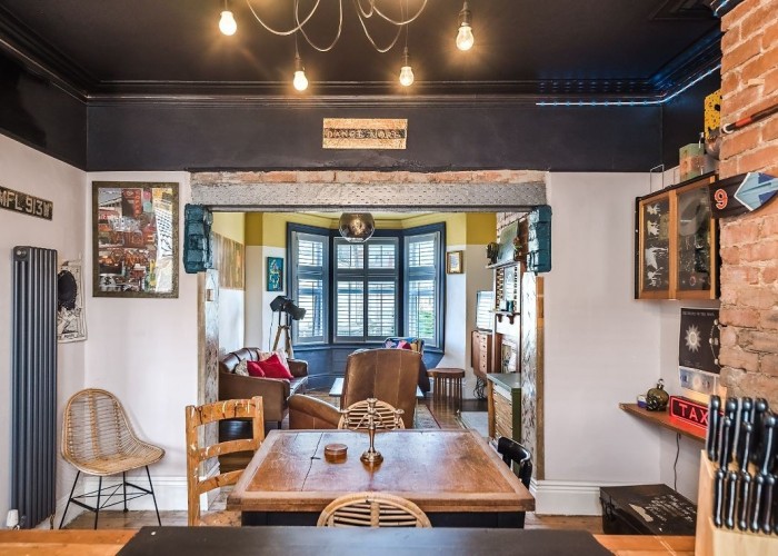 6. Diningroom