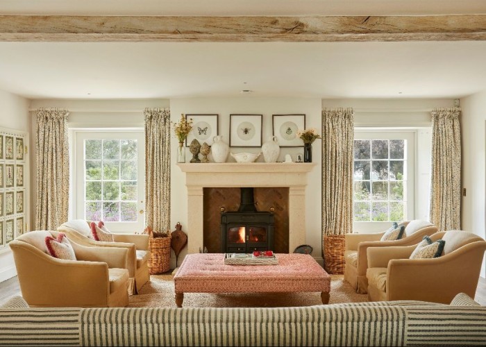 20. Livingroom, Fireplace