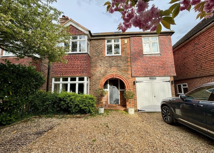 1. Driveway, Garage, Semi-Detached House, Coronavirus-Friendly
