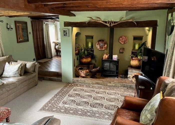 11. Livingroom, Fireplace