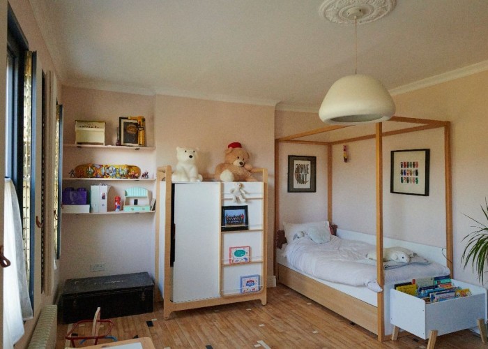32. Bedroom (Childrens)