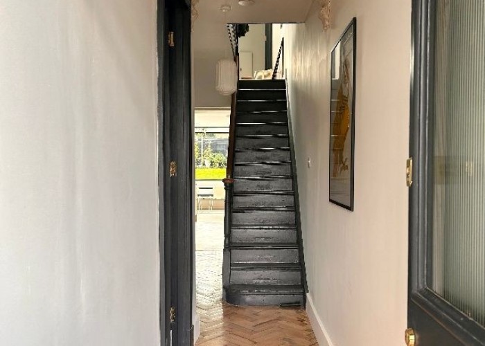 18. Stairway / Staircase