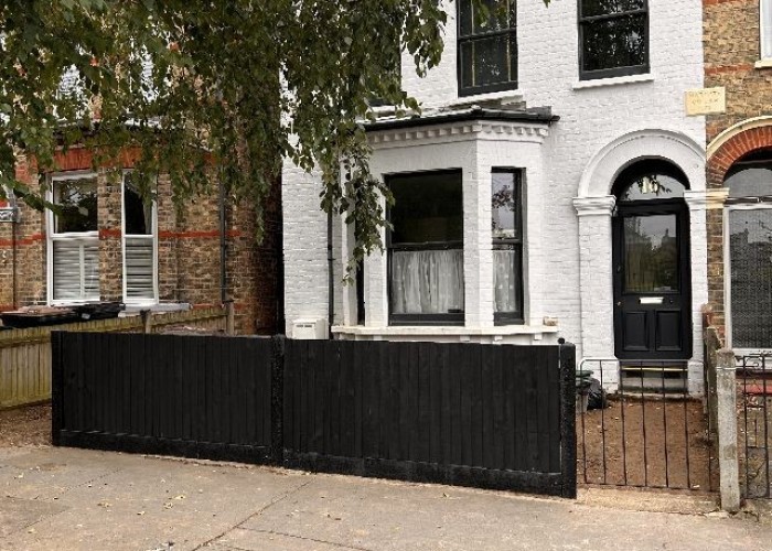 1. Semi-Detached House, Coronavirus-Friendly