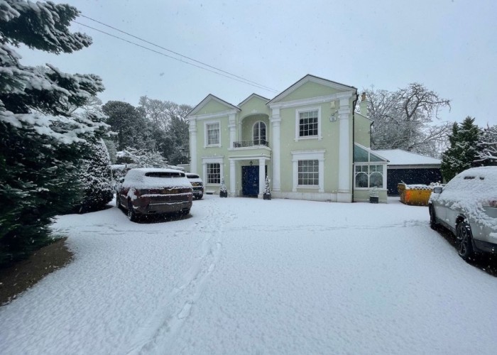 3. Driveway, Coronavirus-Friendly