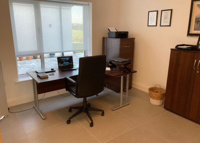 18. Home Office / Study