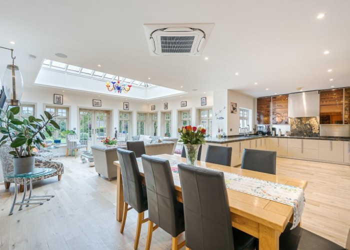 8. Diningroom, Open-plan