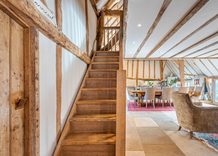 18. Stairway / Staircase