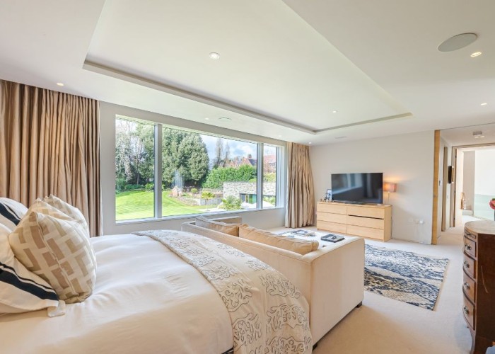 33. Bedroom (Double)
