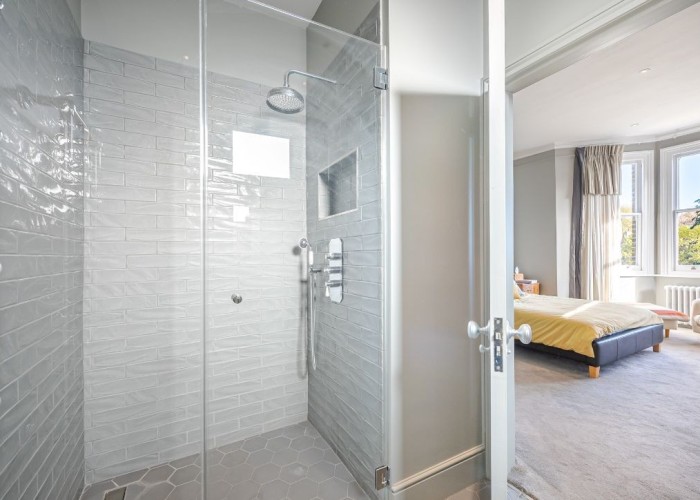 33. Bathroom