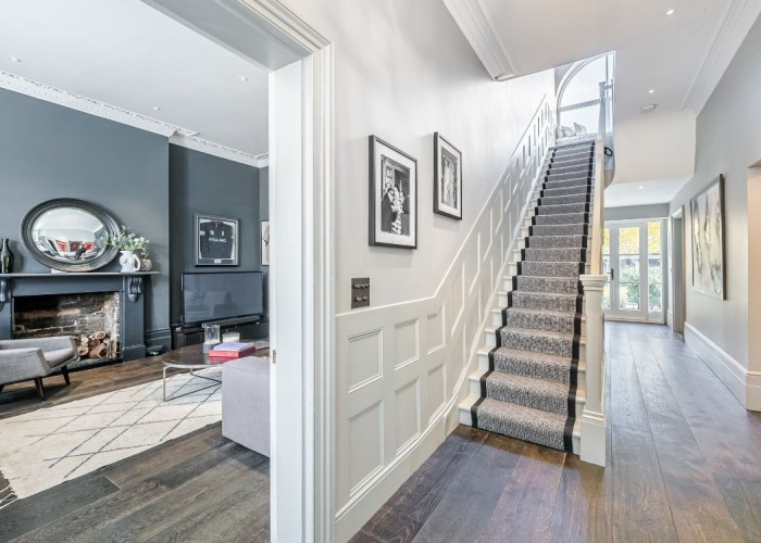 22. Stairway / Staircase, Hallway