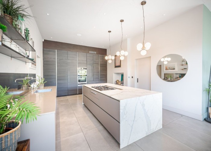 5. Kitchen (With Island), Kitchen (Modern), Kitchen With Table, Kitchen (Gas Hob)