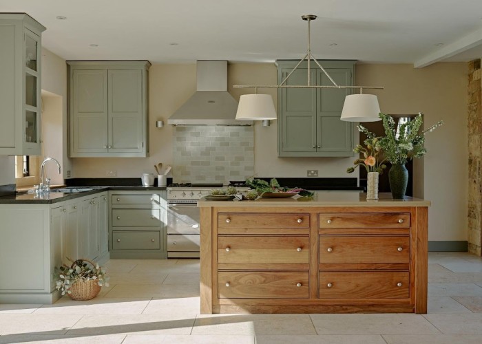 10. Kitchen (With Island), Kitchen (Coloured units), Kitchen (Modern), Kitchen (Gas Hob)